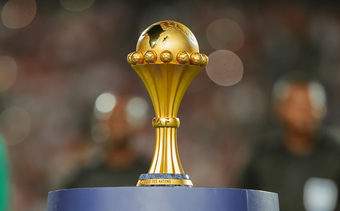 Trofi Piala Afrika. (Foto: twitter.com/CAF_Online)